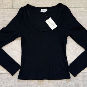 Universal Thread Ribbed Scoop Neck Long Sleeve Tee in Black Size Small NWT